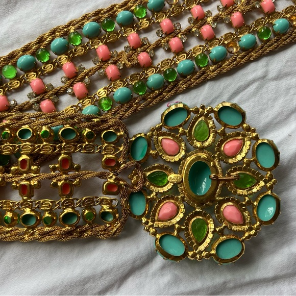 Authentic vintage KJL Kenneth Jay Lane jeweled belt. Adjustable waist size. - Picture 5 of 8